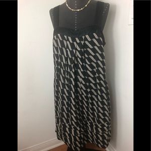 Maeve Sleeveless Ruffled Dress